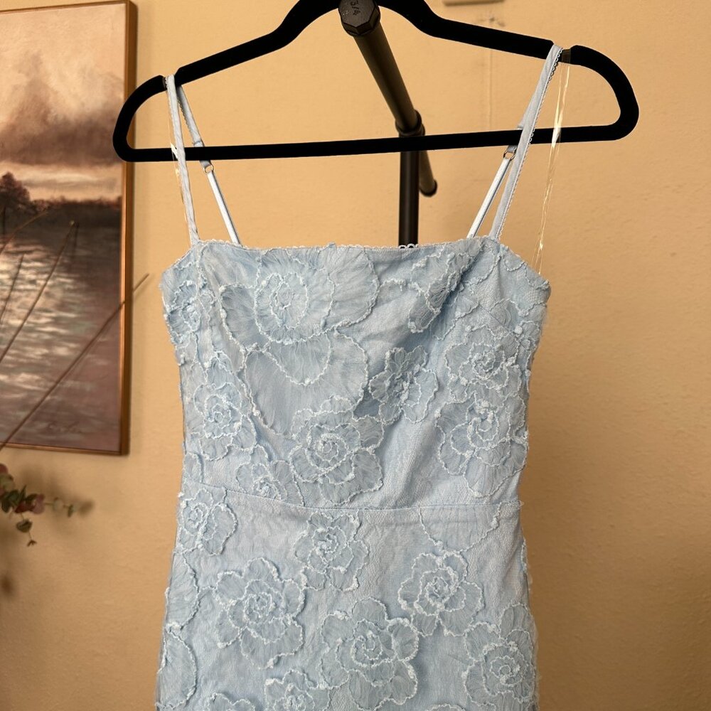 House Of Cb Eva Maxi Dress TUSCAN BLUE EMBROIDERED FLORAL MAXI DRESS NWT size S - Picture 4 of 12